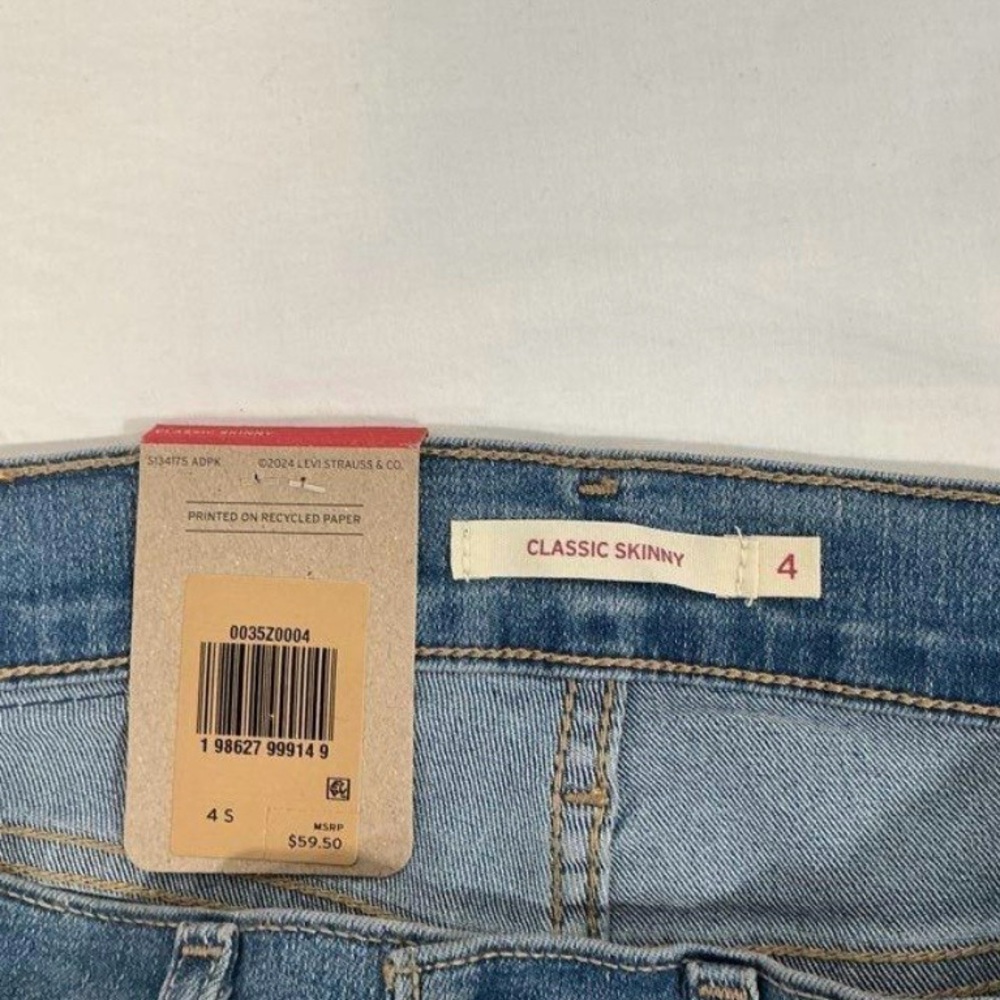 Levi's Women's Classic Skinny Jeans - Picture 4 of 6
